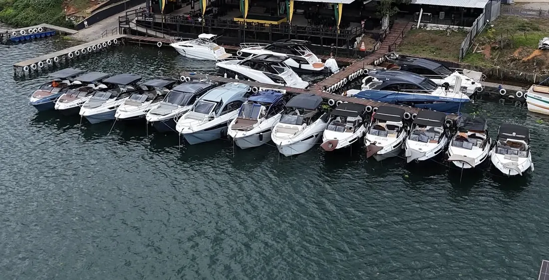 Estrutura de marina no Lago Paranoá, em Brasília